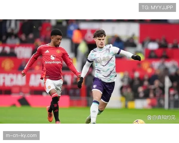 伊劳拉战术多样性丰富 伯恩茅斯阵型弹性应对不同对手风格